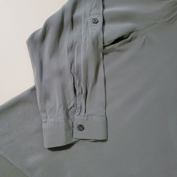 Chico's Madison Tie Front Hi-Low Fatigue Green Long Sleeve Top - Picture 12 of 16